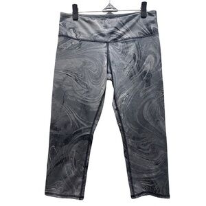 𝅺ALO Yoga Airbrush Black Gray Marble Capri Leggings size S